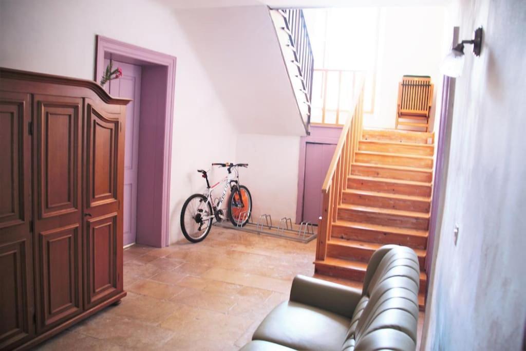 Nerezine Apartmany Centrum Luaran gambar