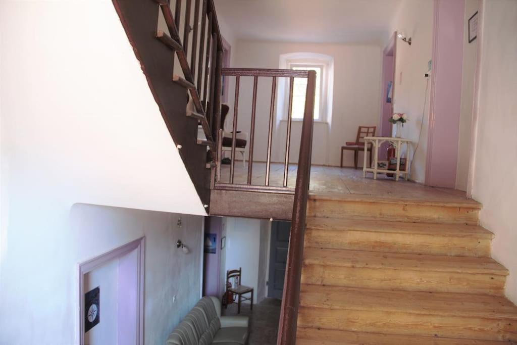 Nerezine Apartmany Centrum Luaran gambar